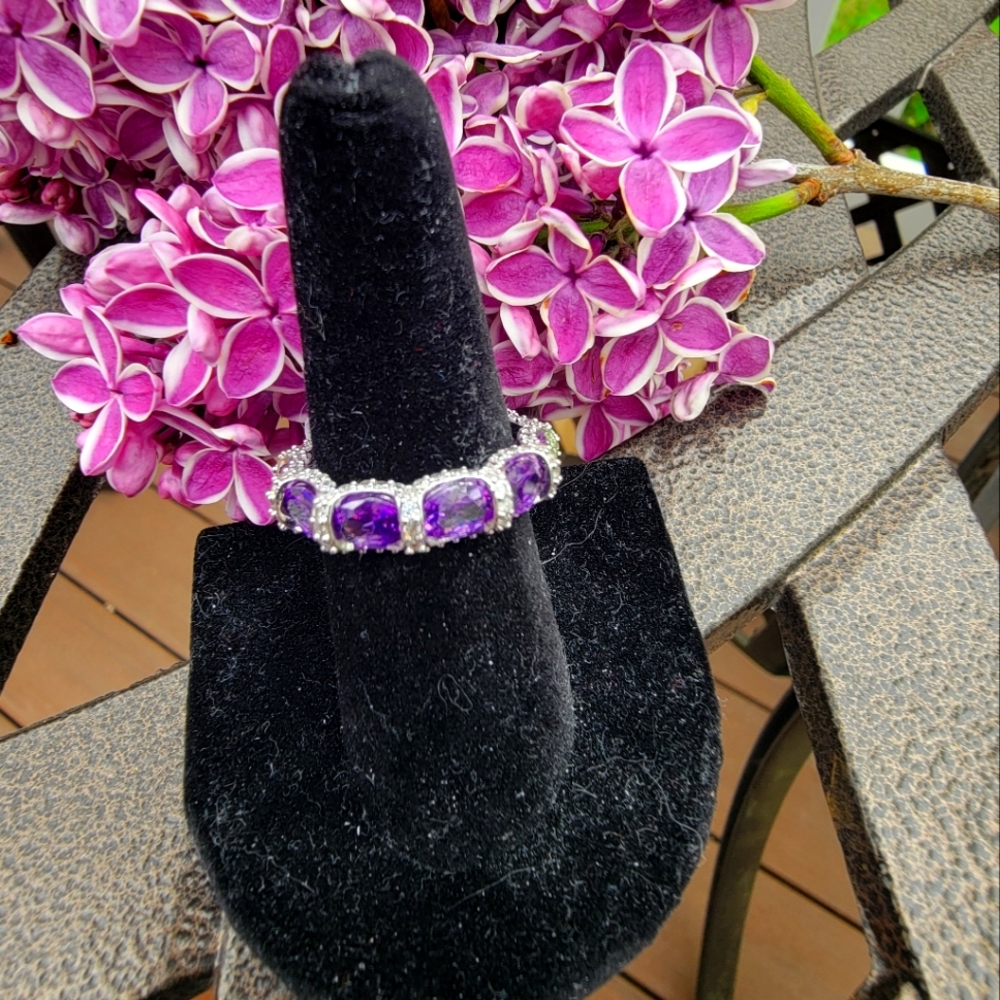 Bomb party ring size 8 lab created amethyst